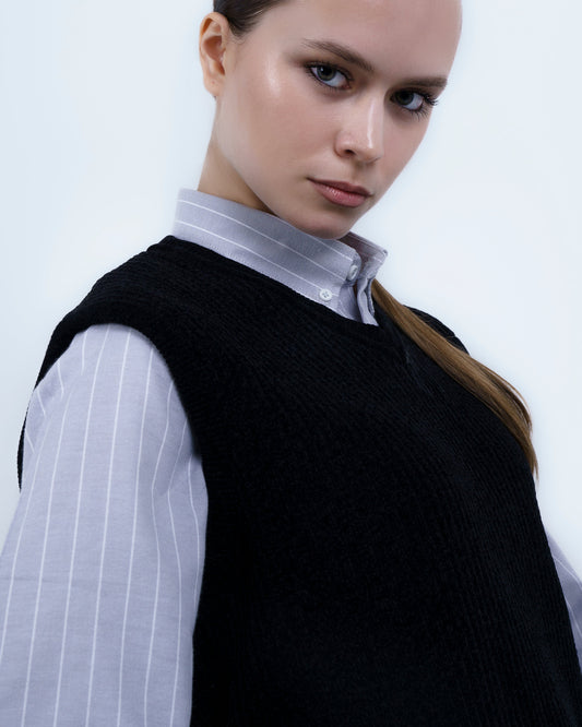 Black V-Neck Knitted Vest