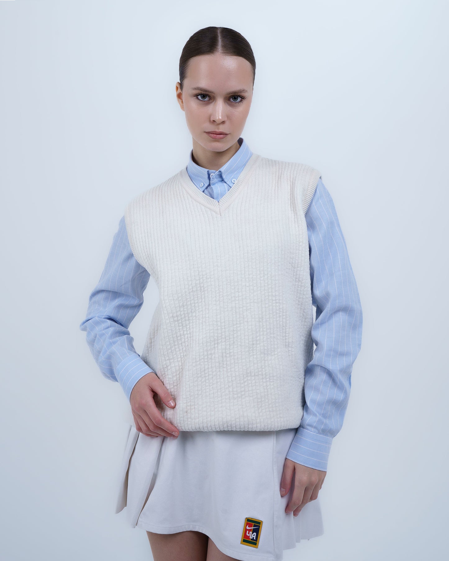 Off-White V-Neck Knitted Vest